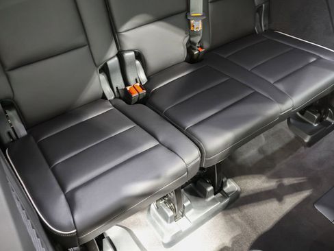 Used 2023 Cadillac Escalade Premium Luxury image 65