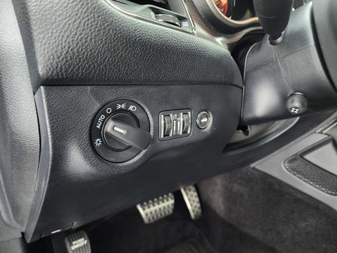 Used 2018 Dodge Challenger SRT Hellcat image 35