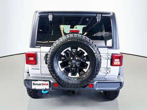 Used 2024 Jeep Wrangler Unlimited Rubicon 4xe AWD/4WD image 6