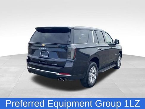 Used 2025 Chevrolet Tahoe Premier RWD image 3