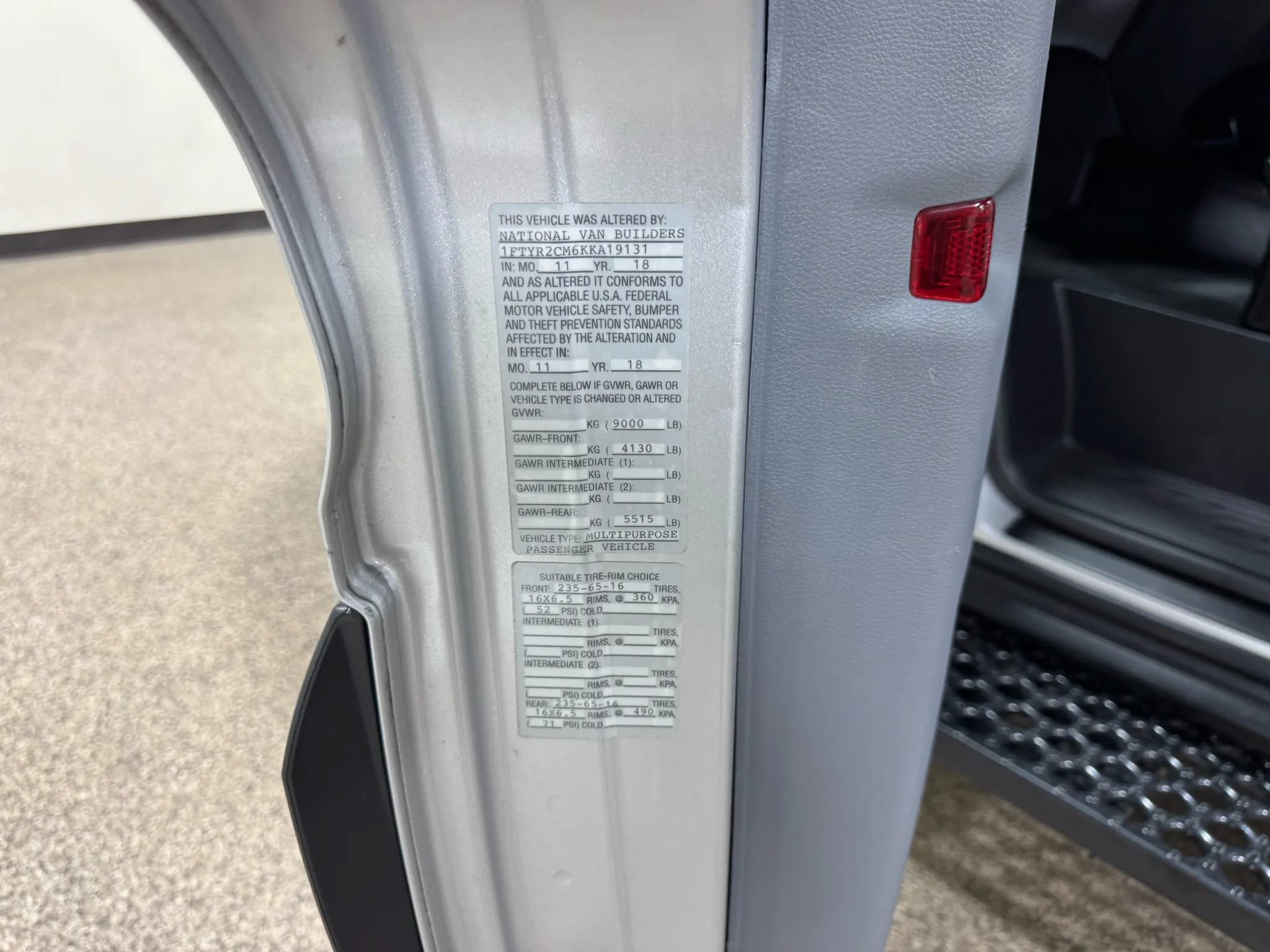 Used 2019 Ford Transit 250 148 Medium Roof RWD image 63