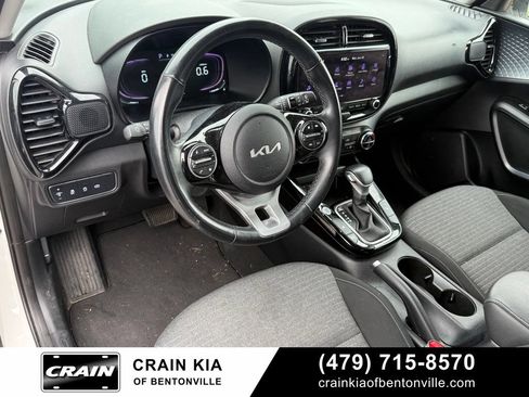 Certified 2023 Kia Soul EX FWD image 9