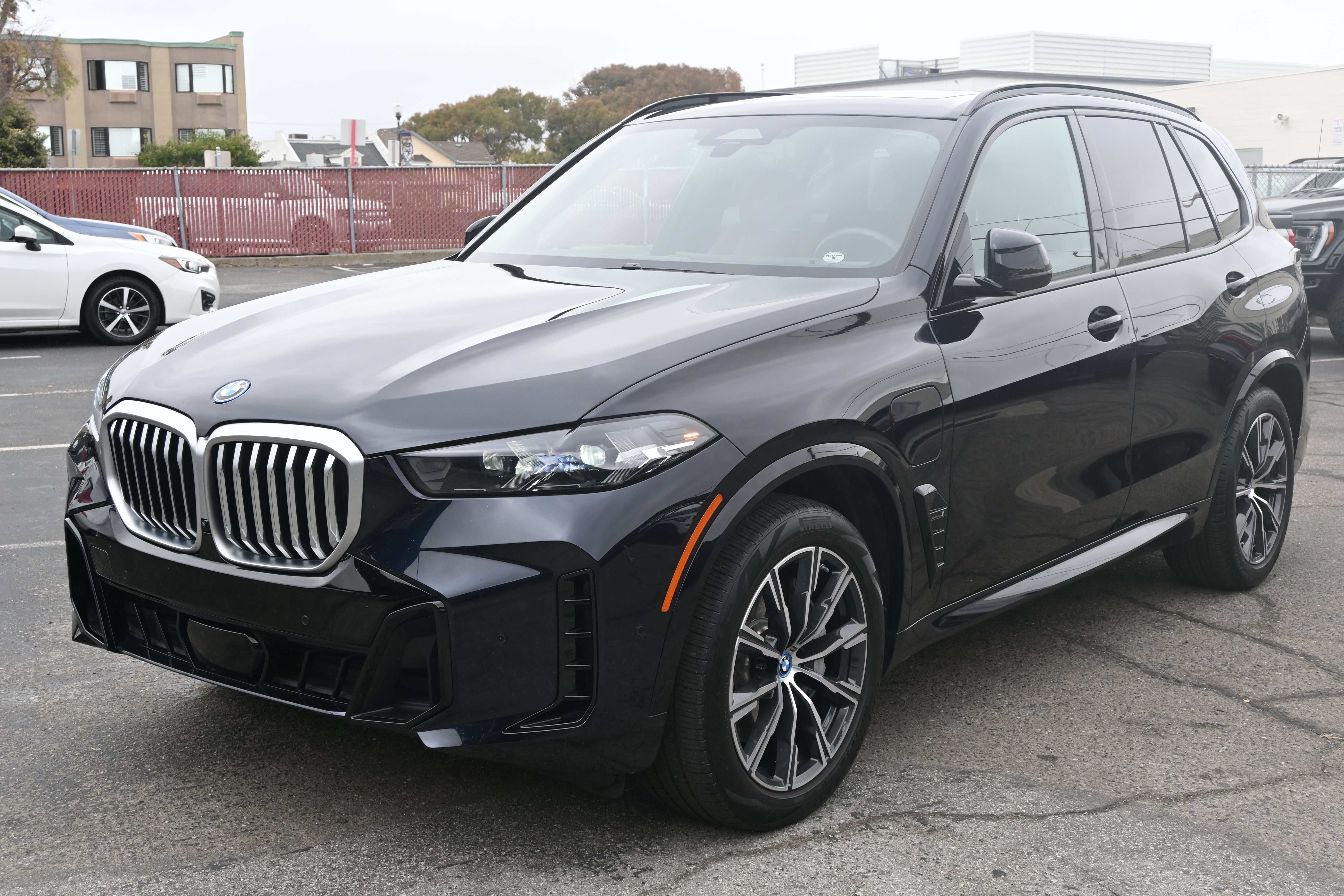 Used 2024 BMW X5 xDrive50e w/ M Sport Package AWD/4WD image 1