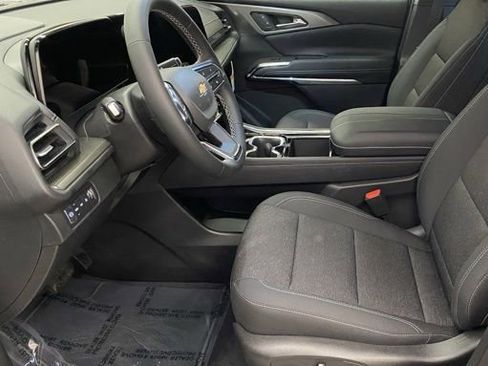 New 2026 Chevrolet Traverse LT w/ Driver Confidence Package AWD/4WD image 21
