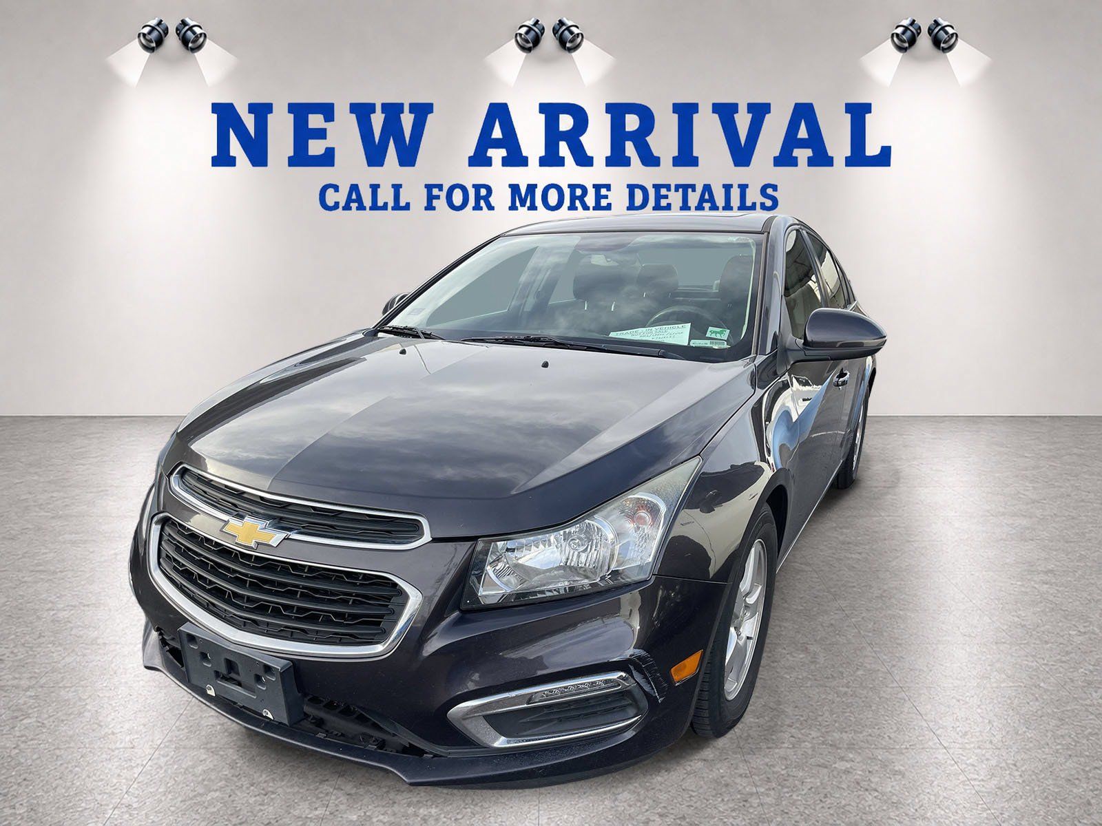 Used 2015 Chevrolet Cruze LT w/ Sun And Sound Package FWD image 2