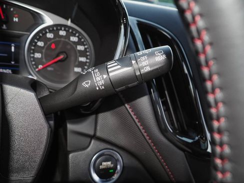 Certified 2022 Chevrolet Equinox RS FWD image 32