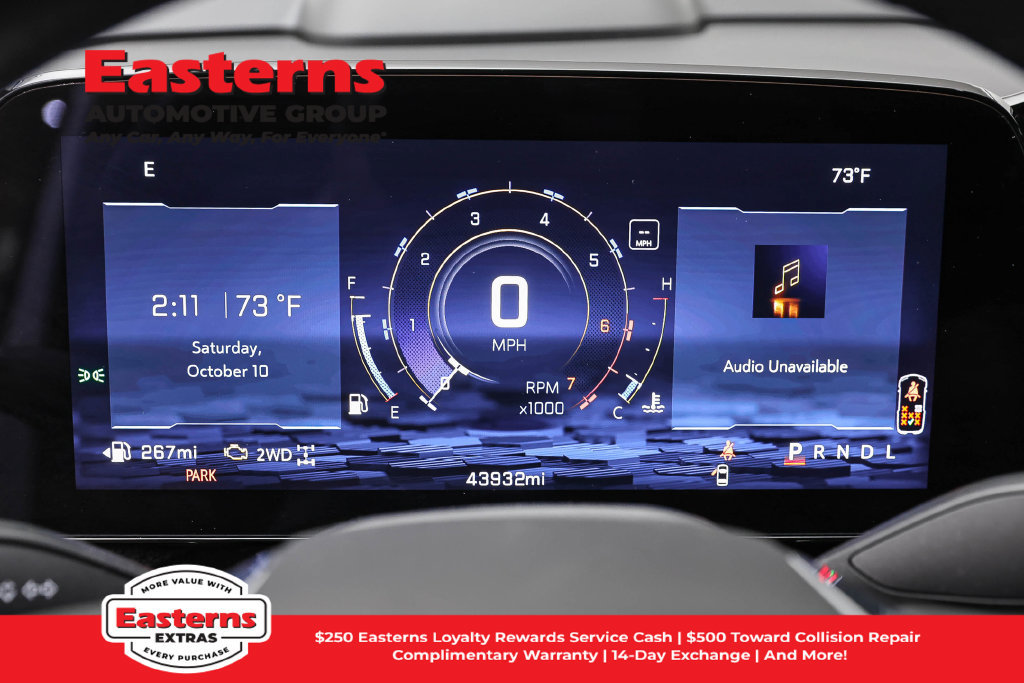 Used 2025 Chevrolet Suburban Z71 AWD/4WD image 16
