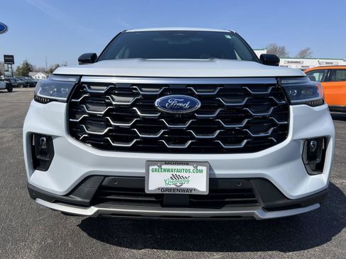 New 2026 Ford Explorer Platinum image 15