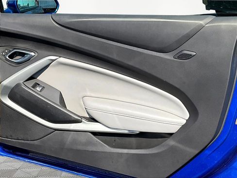 Used 2016 Chevrolet Camaro LT RWD image 25