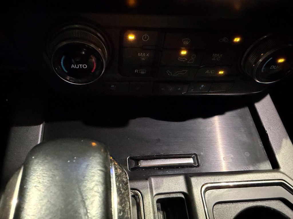 Used 2020 Ford F150 Raptor w/ Equipment Group 802A Luxury AWD/4WD image 24