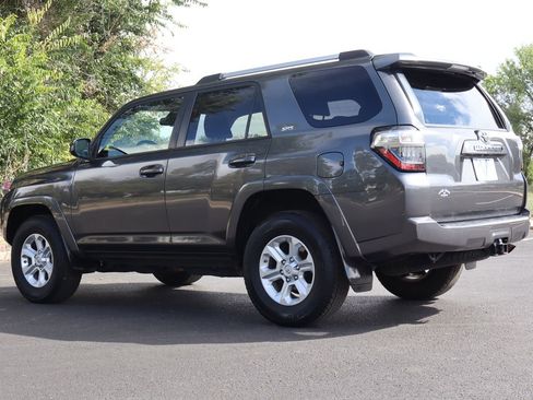 Used 2020 Toyota 4Runner SR5 image 7