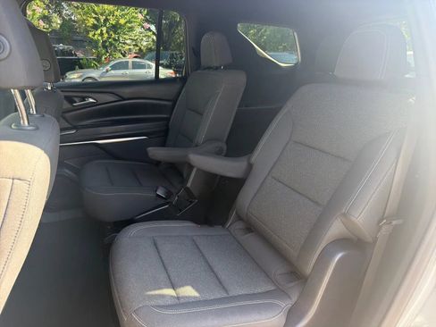 Used 2024 Chevrolet Traverse LT AWD/4WD image 14