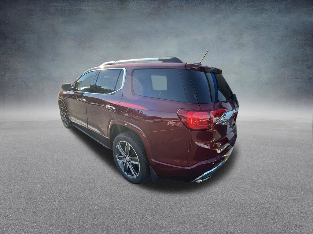 Used 2017 GMC Acadia Denali w/ Technology Package AWD/4WD image 6