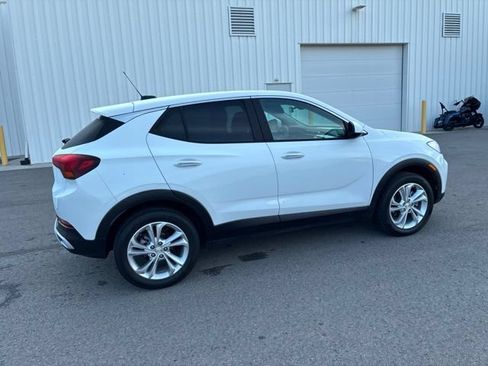 Used 2023 Buick Encore GX Preferred w/ Cold Weather Comfort Package AWD/4WD image 8
