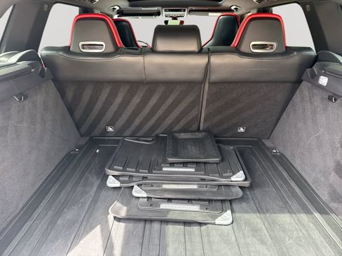 Used 2019 Land Rover Range Rover Sport SVR AWD/4WD image 22