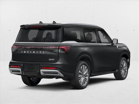 New 2026 INFINITI QX80 Luxe image 2