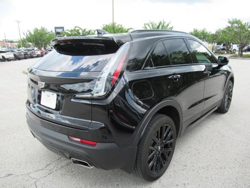 Used 2022 Cadillac XT4 Sport w/ Comfort Package FWD image 7