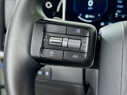 Used 2025 Hyundai Santa Fe Limited FWD image 19