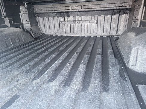 Used 2024 GMC Sierra 1500 Denali w/ Denali Reserve Package image 9