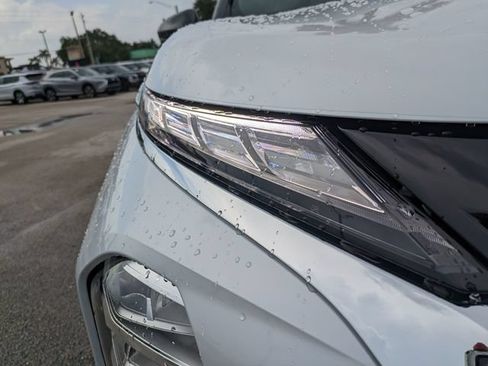 New 2026 Mitsubishi Outlander LE FWD image 10
