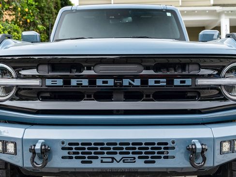 Used 2023 Ford Bronco Outer Banks AWD/4WD image 64