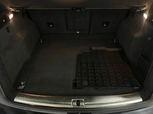 Used 2017 Audi SQ5 Premium Plus w/ Technology Package image 23