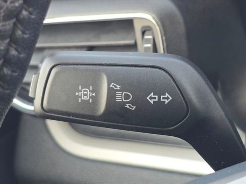 Used 2024 Ford Explorer XLT w/ Equipment Group 202A image 27