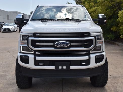 Used 2021 Ford F250 Platinum w/ FX4 Off-Road Package AWD/4WD image 3