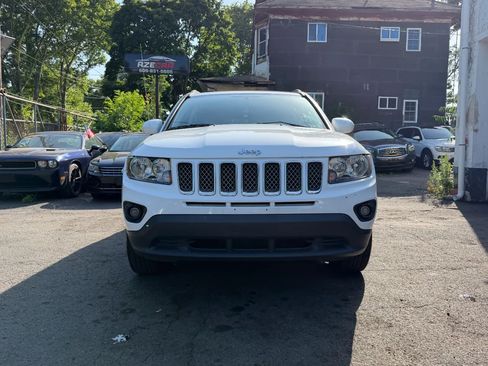 Used 2016 Jeep Compass Latitude AWD/4WD image 14