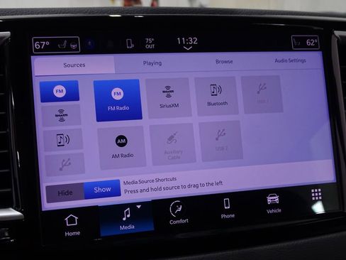 Used 2024 Chrysler Pacifica Touring-L image 27