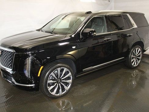 New 2026 Cadillac Escalade Luxury w/ Touring Package AWD/4WD image 2