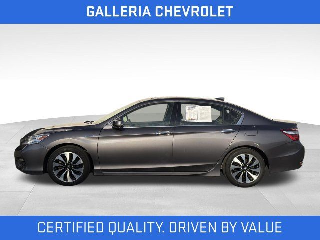 Used 2017 Honda Accord Touring image 4