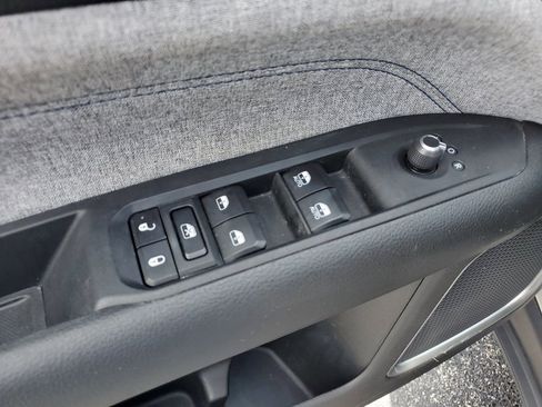 Used 2022 Jeep Compass Latitude image 14