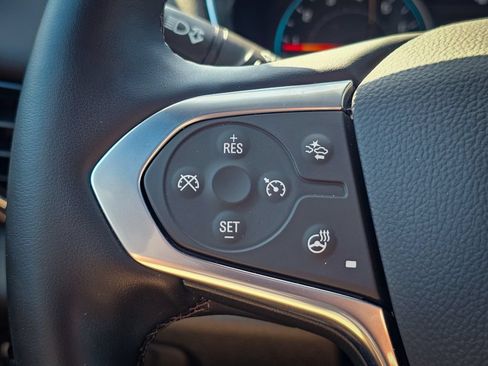 Used 2023 Chevrolet Traverse LT w/ LT Premium Package AWD/4WD image 22