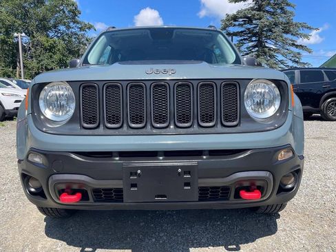 Used 2016 Jeep Renegade Trailhawk AWD/4WD image 3