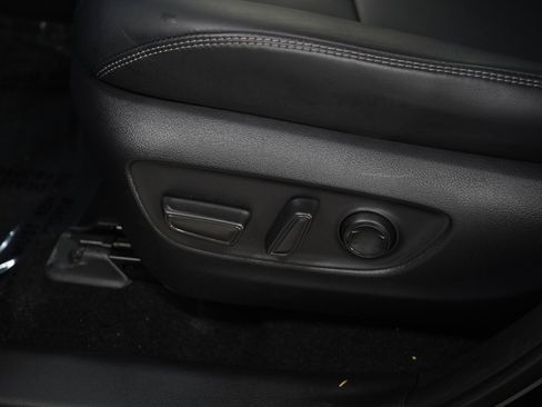 Used 2020 Toyota RAV4 XLE Premium AWD/4WD image 23