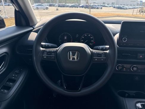 Certified 2025 Honda HR-V LX image 15
