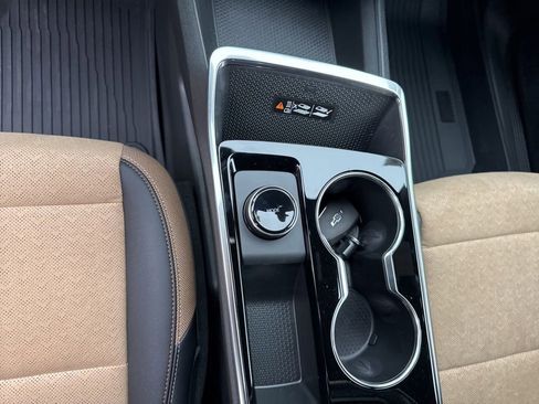 New 2026 Chevrolet Equinox ACTIV AWD/4WD image 24