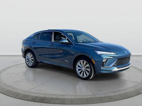 Used 2024 Buick Envista Avenir FWD image 2