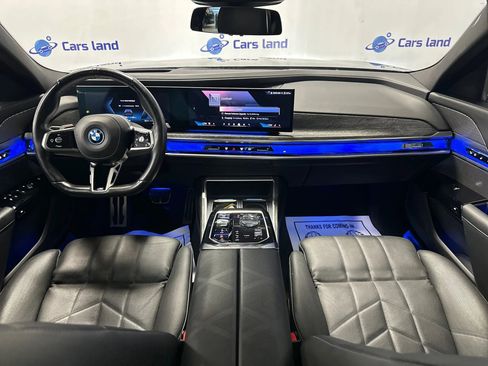 Used 2024 BMW i7 xDrive60 AWD/4WD image 54