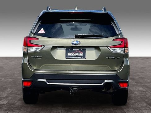 Used 2023 Subaru Forester Premium AWD/4WD image 6
