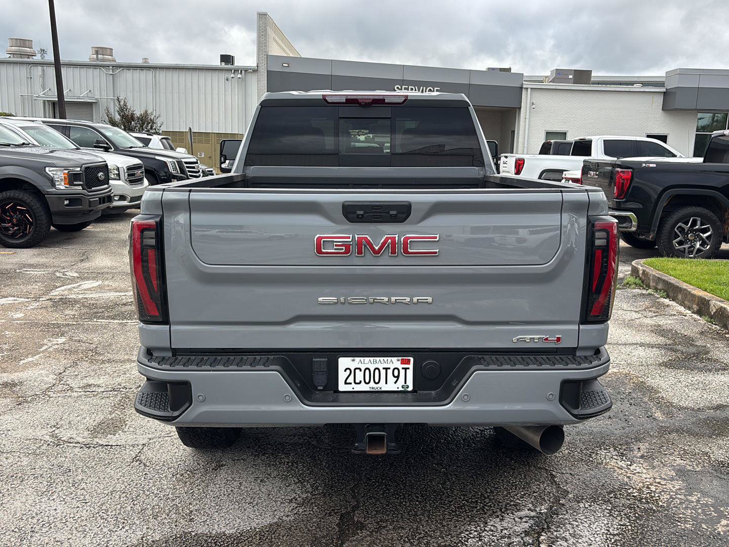 Used 2024 GMC Sierra 2500 AT4 w/ AT4 Premium Plus Package AWD/4WD image 6