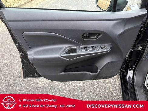 Certified 2022 Nissan Versa S image 11