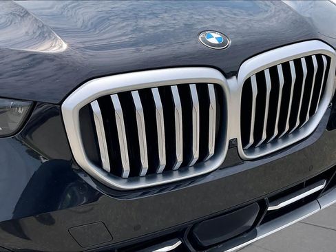 Used 2024 BMW X5 xDrive40i w/ Premium Package AWD/4WD image 31