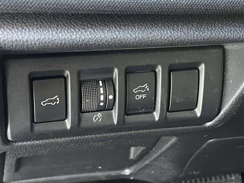 Used 2021 Subaru Outback Premium AWD/4WD image 9