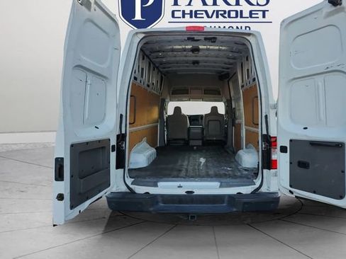 Used 2019 Nissan NV 2500 SV image 20
