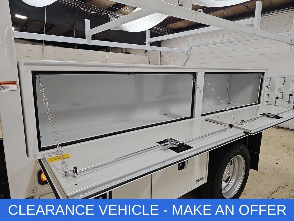 New 2026 RAM 5500 Tradesman AWD/4WD image 43