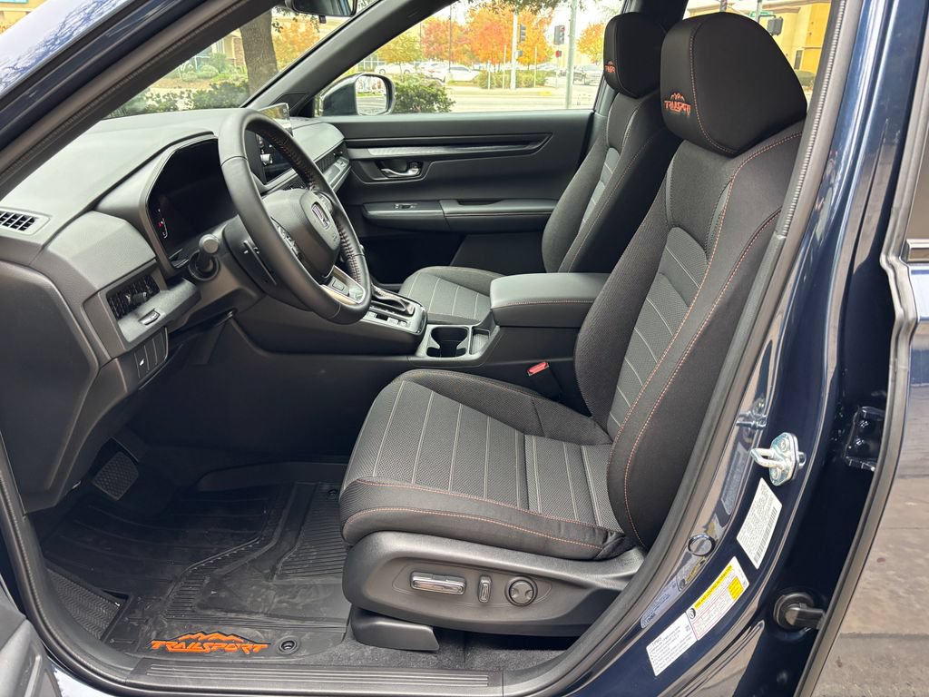 Used 2026 Honda CR-V TrailSport image 9