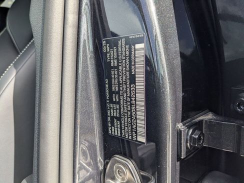 New 2025 Porsche Macan S image 30