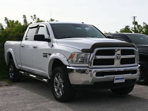 Used 2014 RAM 2500 SLT AWD/4WD image 2